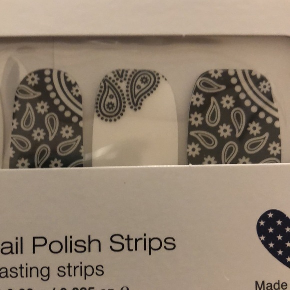 Color Street Bandana Republic Dry Polish + Bonus - Picture 2 of 4